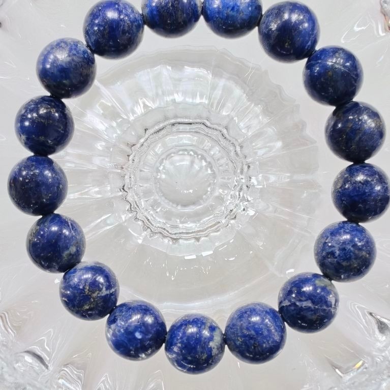 หินมงคล ลาพิสลาซูลี (Lapis Lazuli)