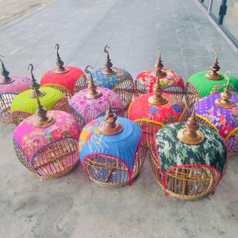 กรงนกเขาใหญ่เปาะวัง รุ่นโอ่งประตูข้างหวายแท้ (1ใบต่อ1คำสั่ง)