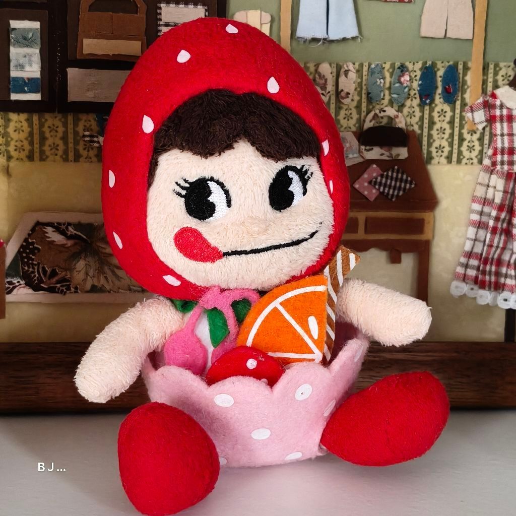 ตุ๊กตา Peko chan เปโกะจัง Strawberry Parfait Peko-chan แท้💯