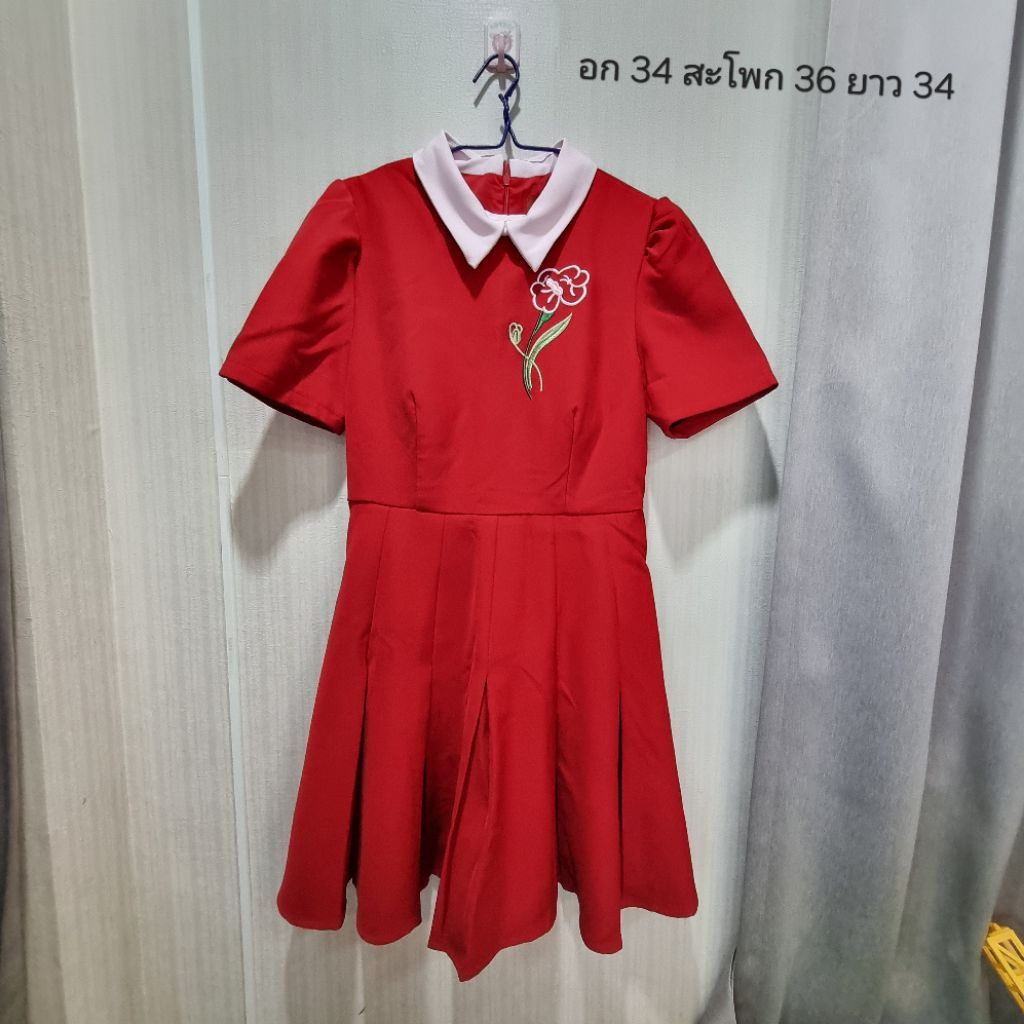 Chacha factory: เดรสสีแดง แบรนด์ Nabi Brand ลายดอกไม้