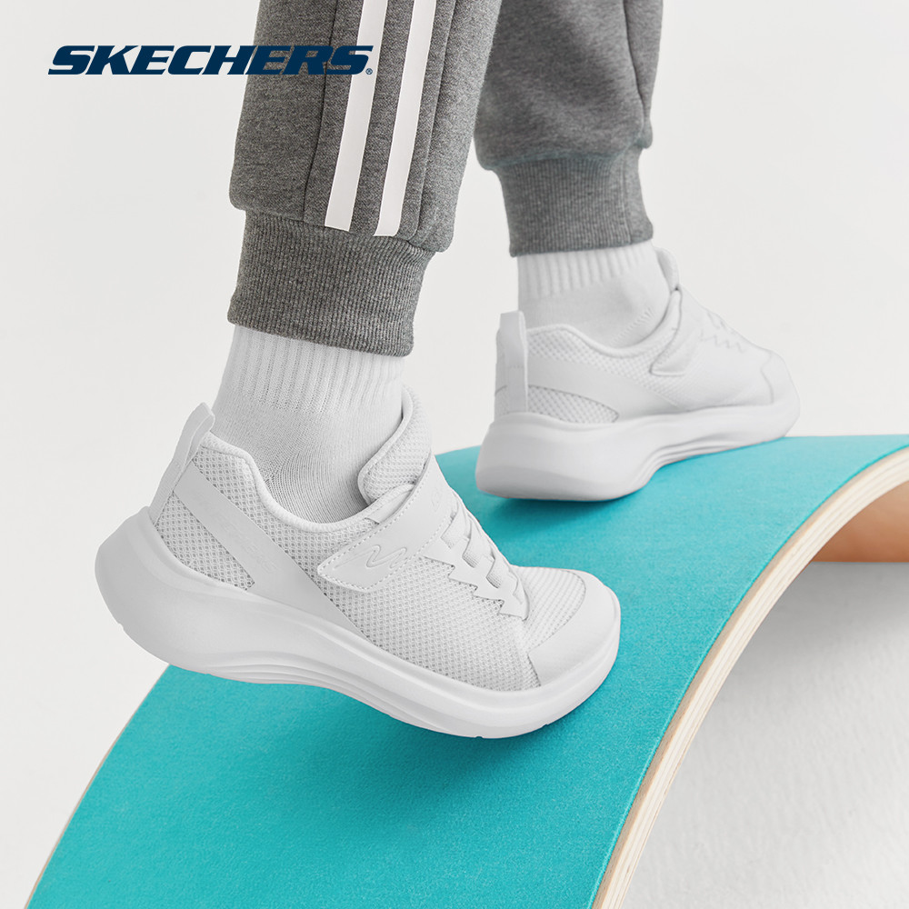 Skechers สเก็ตเชอร์ส รองเท้านักเรียนเด็กผู้ชาย Boys Selectors Dorvo Shoes - 403766L-WHT Machine Washable (BTS)