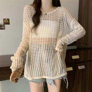 เสื้อถักไหมพรมตาข่าย เสื้อคลุมแขนยาว มี 4 สี คอกลม โปร่งสบาย กันแดด แมทช์ง่ายกับบิกินี่ เสื้อผ้าแฟชั่นผู้หญิง