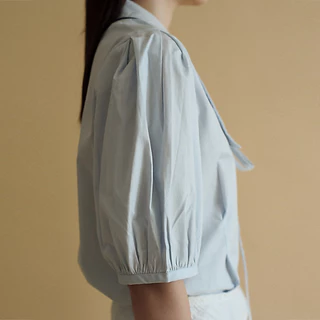 SHE KNOWS - Iris Blouse เสื้อเบลาส์ แขนสั้น XS-XL