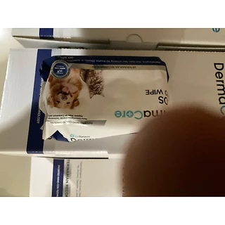 DermaCore COS PYO Wipe ผ้าเปียกสำหรับโรคผิวหนังติดเชื้อรา แบคทีเรีย ยีสต์ ในสัตว์เลี้ยงทุกชนิด