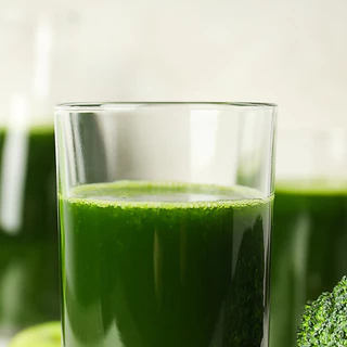 ผงผักรวม ออร์แกนิค ขนาด 100 กรัม ( Organic Green Mix Powder )