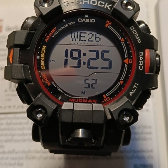 นาฬิกา สีดำ gschock gw9500mec1dr มือสองสภาพสะสม ไม่ผ่านการใช้งาน มีป้าย ของครบ แท้ศูนย์เซนทรัล