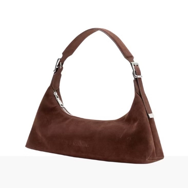 ส่งต่อกระเป๋า Knackbag หนังกลับสีน้ำตาลใช้งานน้อยมาก ไม่มีตำหนิ