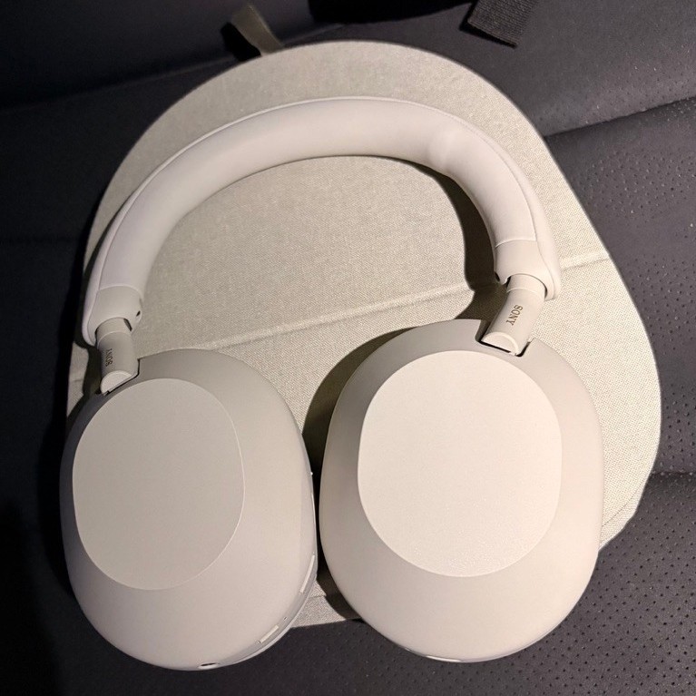 sony wh1000xm5 มือสอง สภาพใหม่มาก