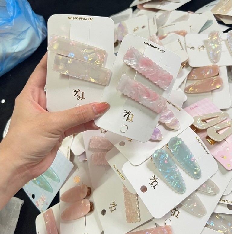 กิ๊บ 12 คู่ 24 ตัว กิ๊บหินอ่อนยกโหลคละให้ พร้อมส่ง