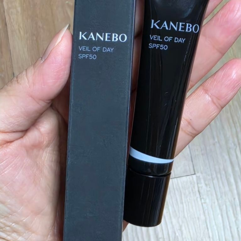 Kanebo Veil Of Day ขนาด 12 กรัม