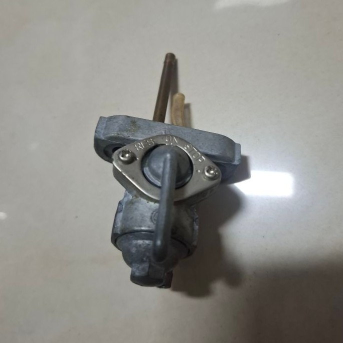 ก๊อกน้ำมัน Suzuki TS100-TS125-TS185-TS250-Kawasaki KE100-KE125-KE175-G3T ของแท้ญี่ปุ่นใหม่เก่าเก็บสภ