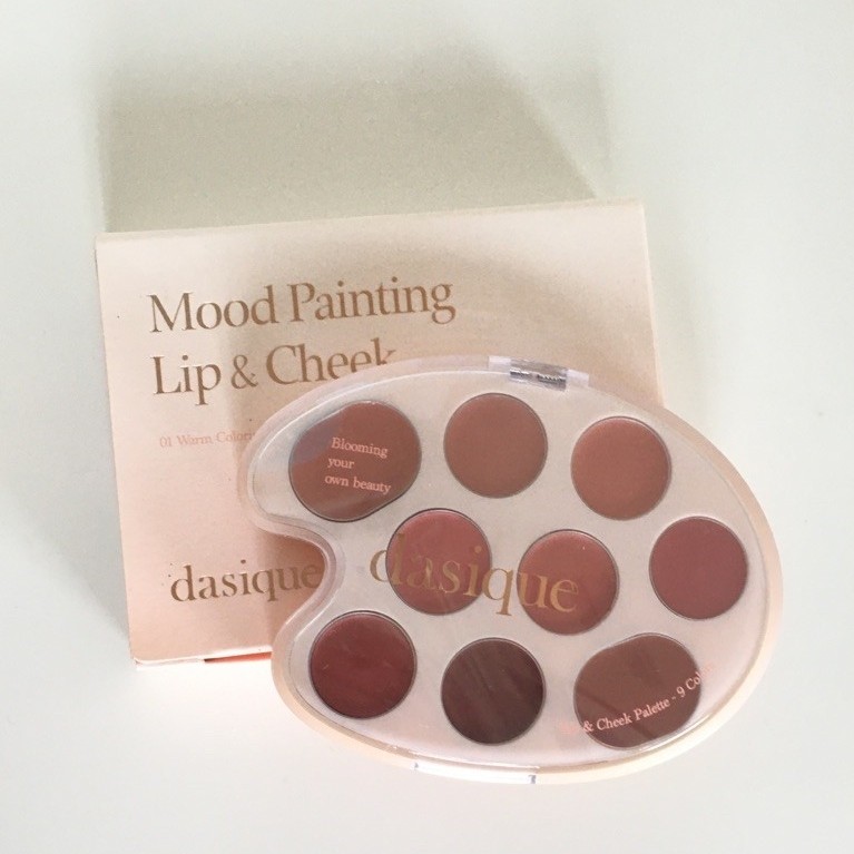 พาเลท Lip and Cheek สี 01 Dasique Lip & Cheek Palette สี 01 warm coloring