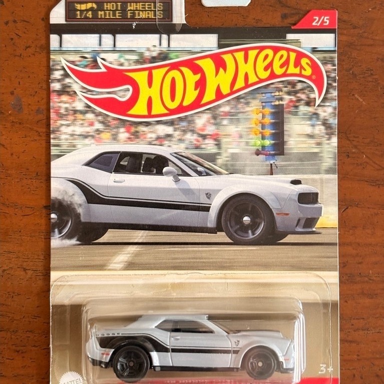 Hot Wheels '18 Dodge Challenger SRT Demon