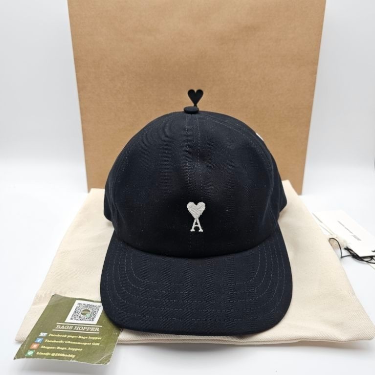New collection Ami cap ดำใจขาว logo ปัก ของแท้💯พร้อมส่ง