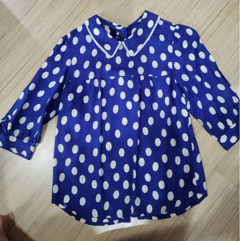 เสื้อ Landmee ลายจุดน้ำเงิน คอปก กระดุมหลัง ของแท้