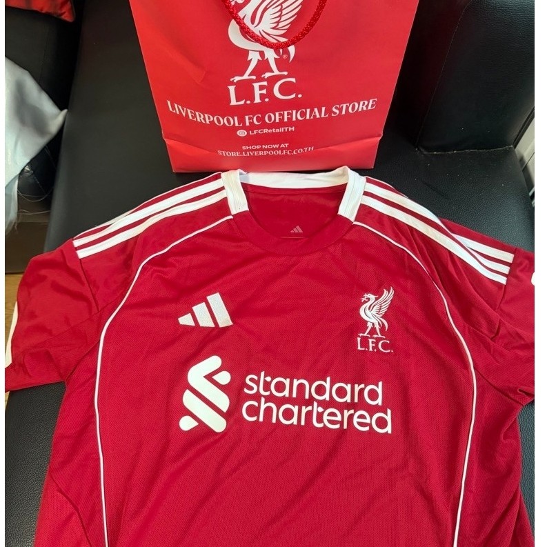 เสื้อLiverpoolของแท้จากช็อปมือสองใส่เพียง2ครั้ง