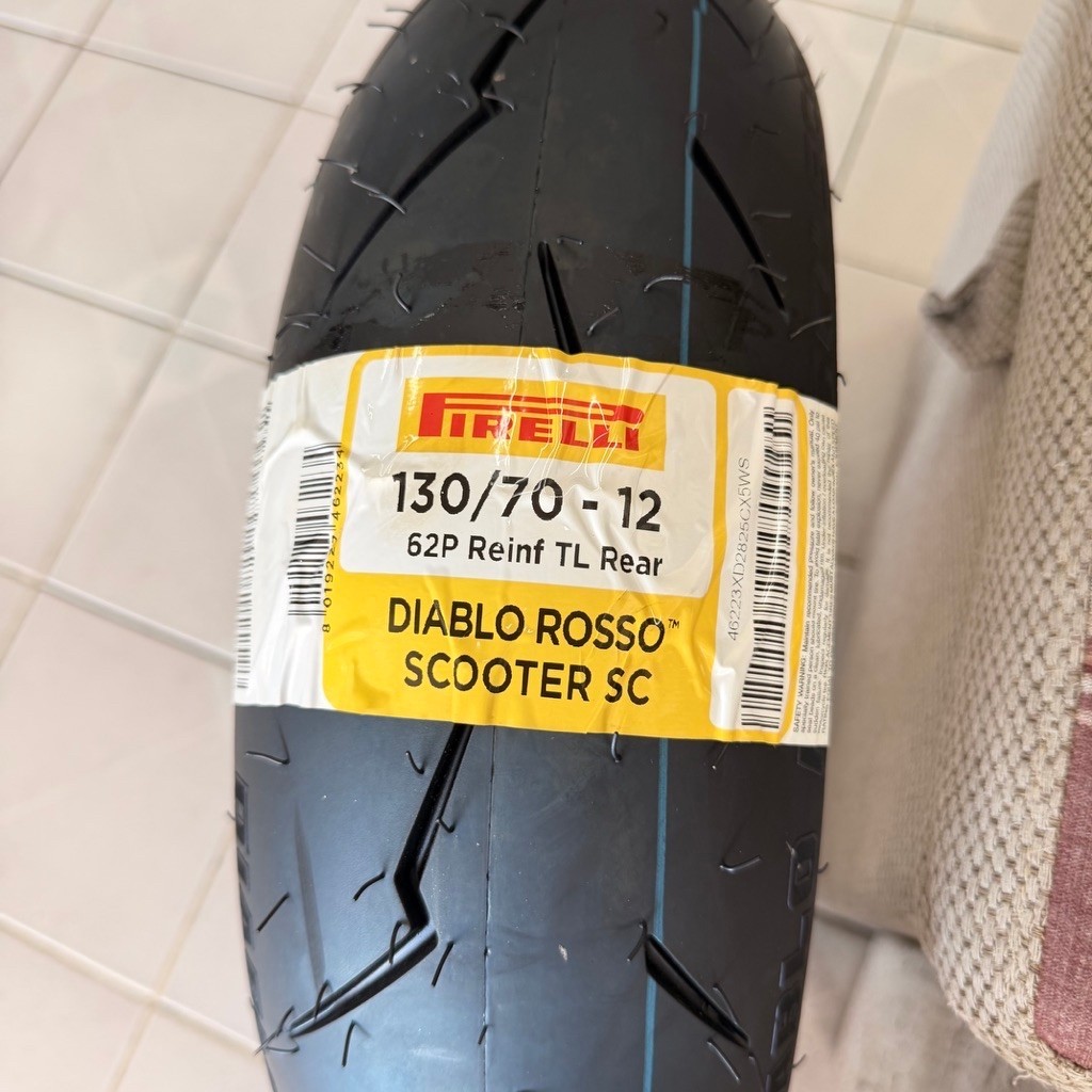 ยางpirelli diablo rosso scooter SC 130/70-12 เส้นละ ยางปี 25