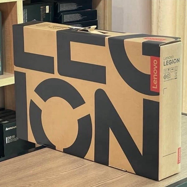 Lenovo Legion Pro 5 16IAX10H-83LU000VTA Ultra 9 275HX SSD1TB RAM32GB RTX 5070 Ti (12GB GDDR7) เครื่อ
