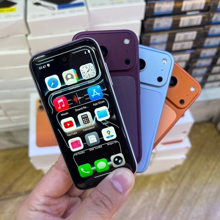 มือถือจิ๋ว รุ่น 18 Promax หน้าจอ 3.75“ รุ่นใหม่ล่าสุด รองรับ 5G ใส่ได้ 2 ซิม เล่นเน็ตเล่นโซเชียล ถ่ายรูป วิดีโอได้