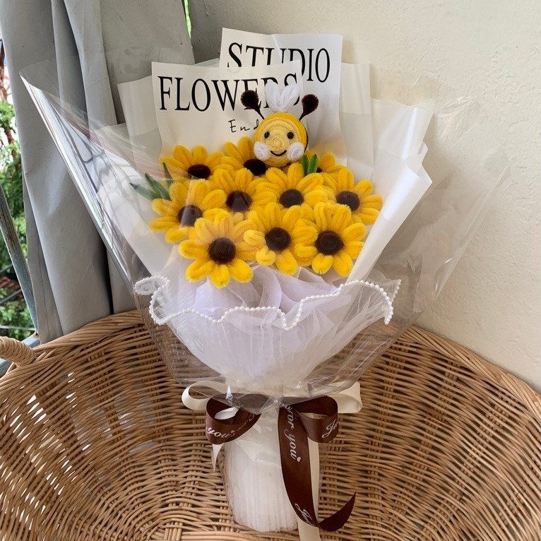 ✨🌼❣️ช่อดอกไม้ลวดกำมะหยี ช่อดอกไม้ที่ระลึก🌻ช่อดอกทานตะวันลวดกำมะหยี ช่อดอกเดซี่ ของขวัญรับปริญญาช่อดอกไม้ปัจฉิม