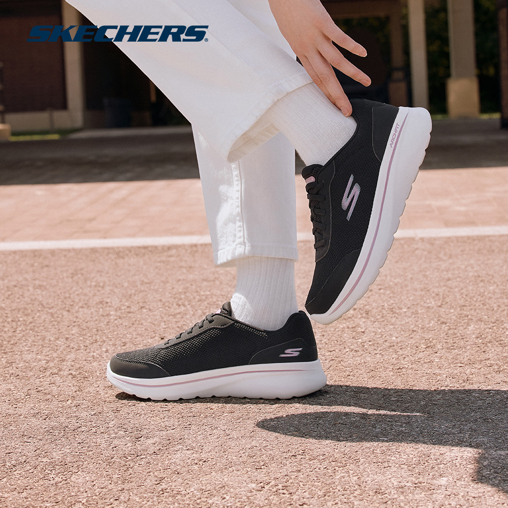 Skechers สเก็ตเชอร์ส รองเท้าผู้หญิง Women Arch Fit GOwalk Arch Fit N-Joy Hayley Walking Shoes - 125842-BKMV (latest)