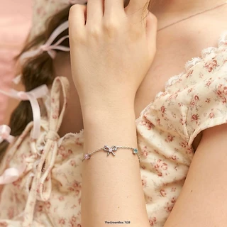 กำไล Scarlett Bow Bracelet กำไลโบว์พร้อมจี้ ปรับความยาวสายได้ - The Green B