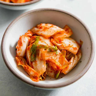 กิมจิผักกาดขาว จงกา jongga cabbage mat gimchi 200g 종가집 맛김치