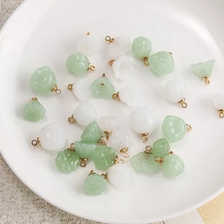 St. kunkka 5 ชิ้นสไตล์จีนเลียนแบบหยกแก้วจี้สไตล์จีนมงคล Cloud Lily of the Valley จี้แก้วสําหรับ DIY สร้อยคอสร้อยข้อมือสําหรับของขวัญปีใหม่