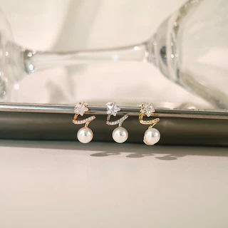 Socrush.bkk | SWIRLY STAR earrings | SE-049 | ต่างหู มุก ดาว เพชร