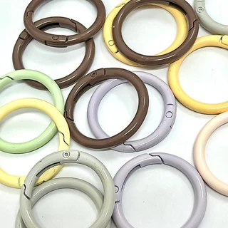ห่วง กลม สปริงล็อค ขนาด33mm หนา4mm มี 3 โทนสี สีสด พาสเทล โทนวินเทจ ทำเครื่องประดับ DIY อุปกรณ์งานฝีมือ พวงกุญแจ ของตกแต