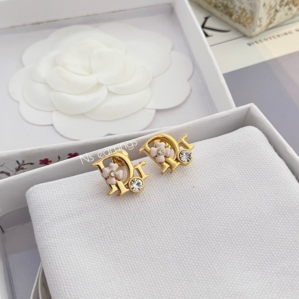 NS.EARRINGS | NS0960 - D Precious Clover Stud Earrings