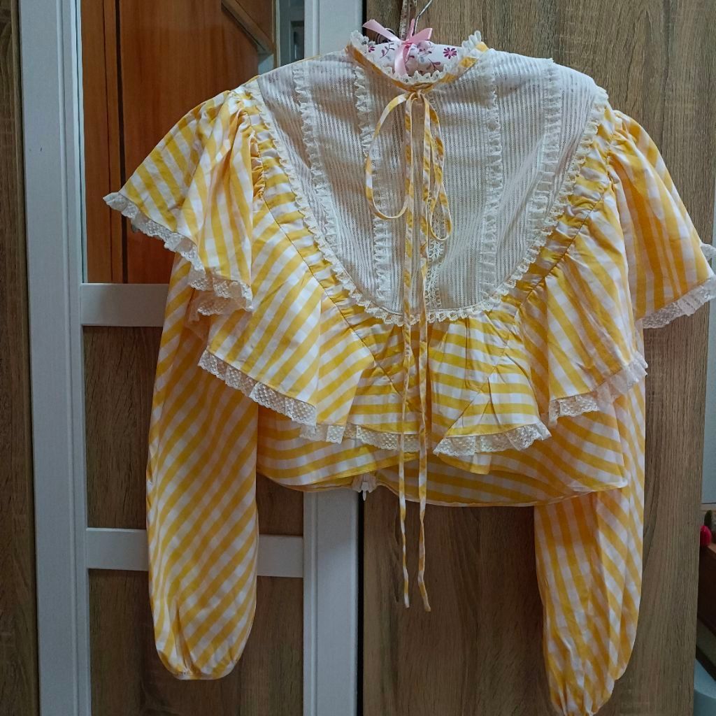 #Landmeeแท้ส่งต่อเสื้อสีเหลืองน่ารัก