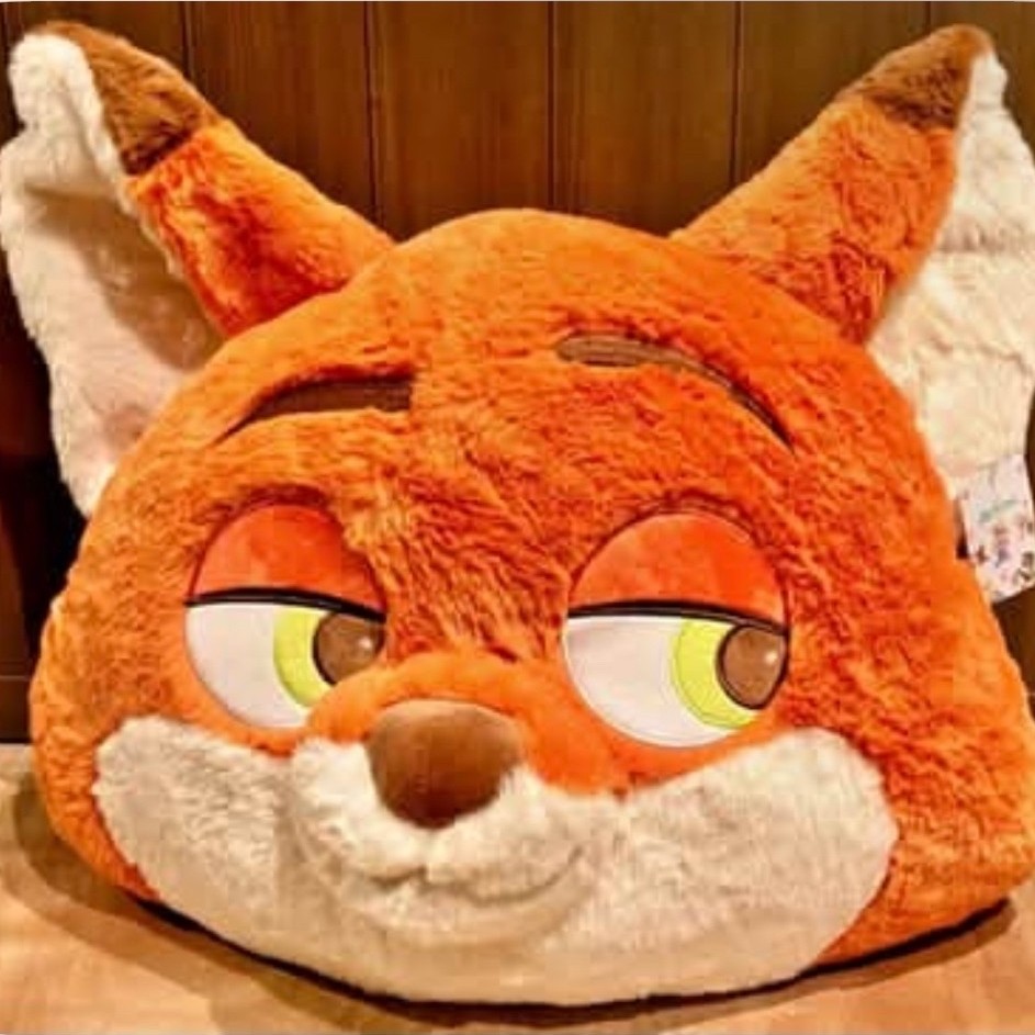 หมอนอิงและตุ๊กตาหัวโตลาย นิค ไวลด์ Disney เรื่อง Zootopia