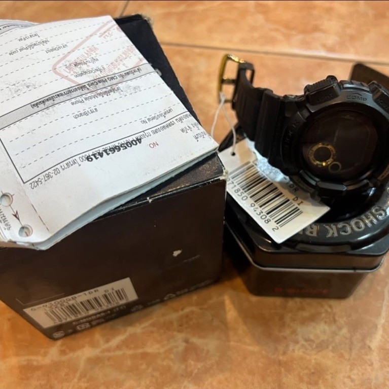 G-9300GB-1DR  G-shock ฉายา ตุ่น ดำ-ทอง  ใช้งานได้ปกติ แท้เดิมทุกอย่าง