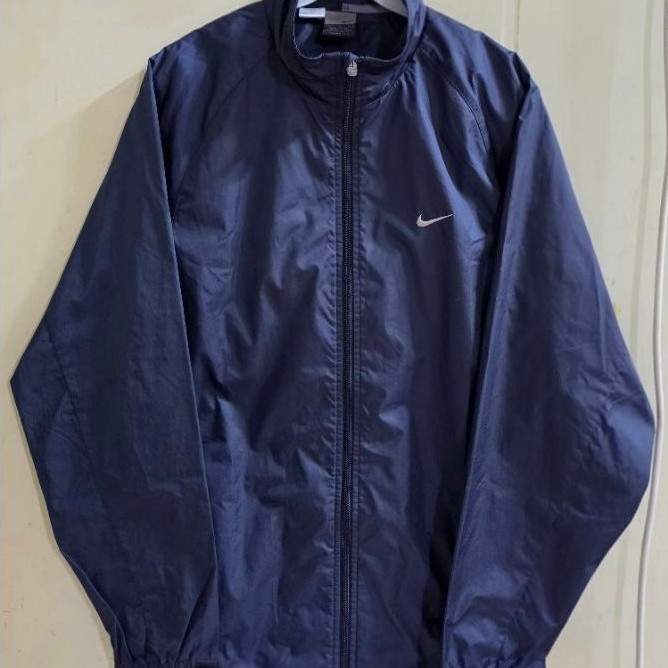 เสื้อแจ็คเก็ตผ้าร่ม Nike Clima-Fit วินเทจแท้ สีกรมท่า ไซส์ M อก 42-44 ยาว 27 สภาพดี เสื้อคลุมสตรีท Y