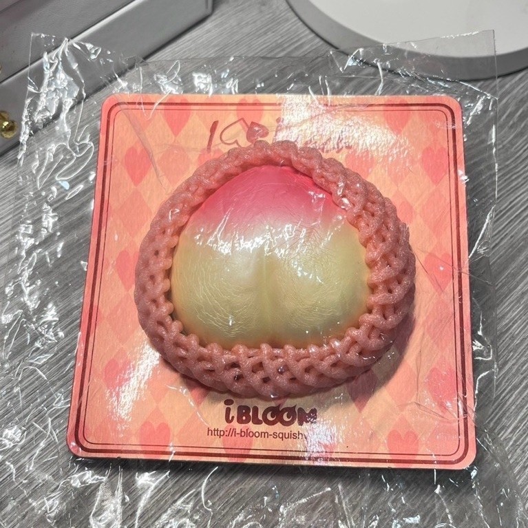Squishyพีช รุ่น I Love Peach  iBloom รุ่นเก่าาา