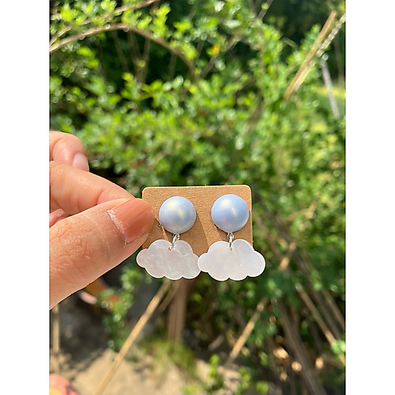ต่างหูวงกลมสีฟ้าก้อนเมฆสีขาวน่ารักมาก☁️💙