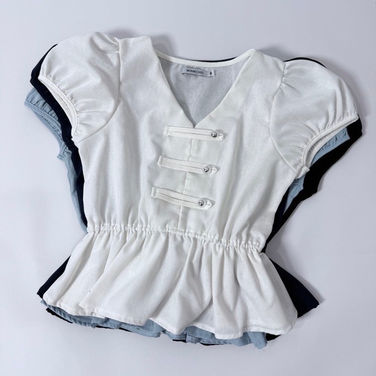 Romy top - เสื้อแขนตุ๊กตาคอวี  แต่งกระดุม จั๊มเอว ผ้าฝ้ายใส่แล้วพรางหุ่น (โรมี่)