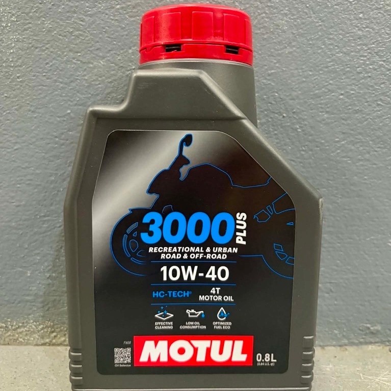 MOTUL น้ำมันเครื่อง Motul 3000 Plus 4T 10W-40 ขนาด 0.8 ลิตร คน