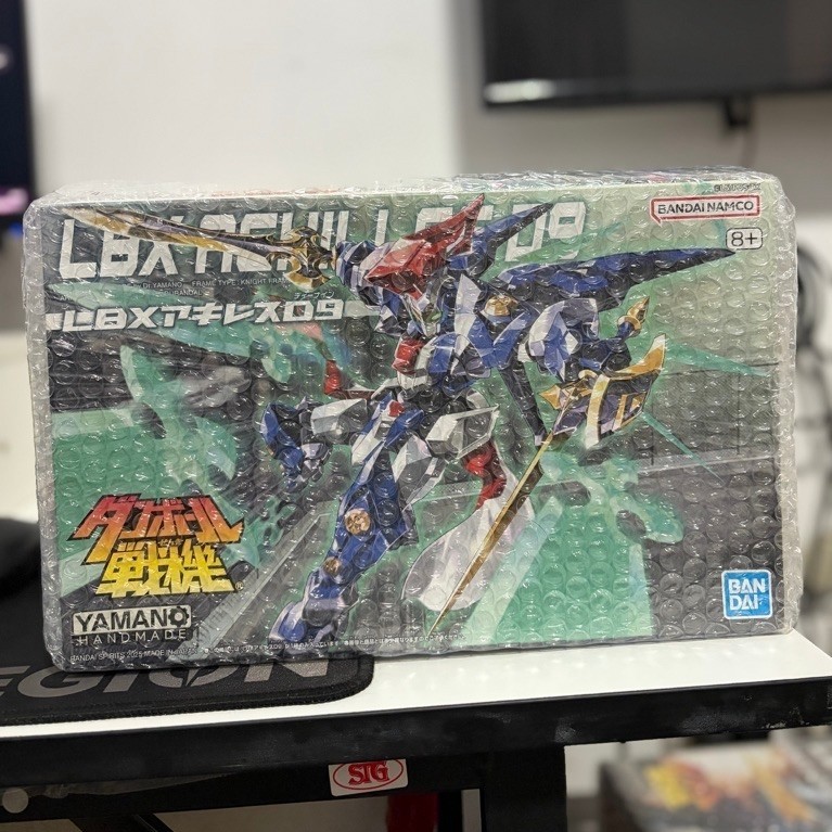 Danball senki LBX achilles d9 (มือ1 ยังไม่แกะ)