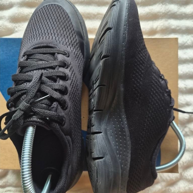 S04รองเท้าแบรนด์ Skechers รุ่น Arch Fit สีดำล้วน (Black/Black)