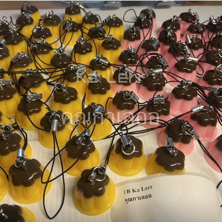 🇹🇭 พวงกุญแจ ที่ห้อยโทรศัพท์ พุดดิ้ง Pudding keychain เซ็ท 10 ชิ้น🍮 ถูกกว่า
