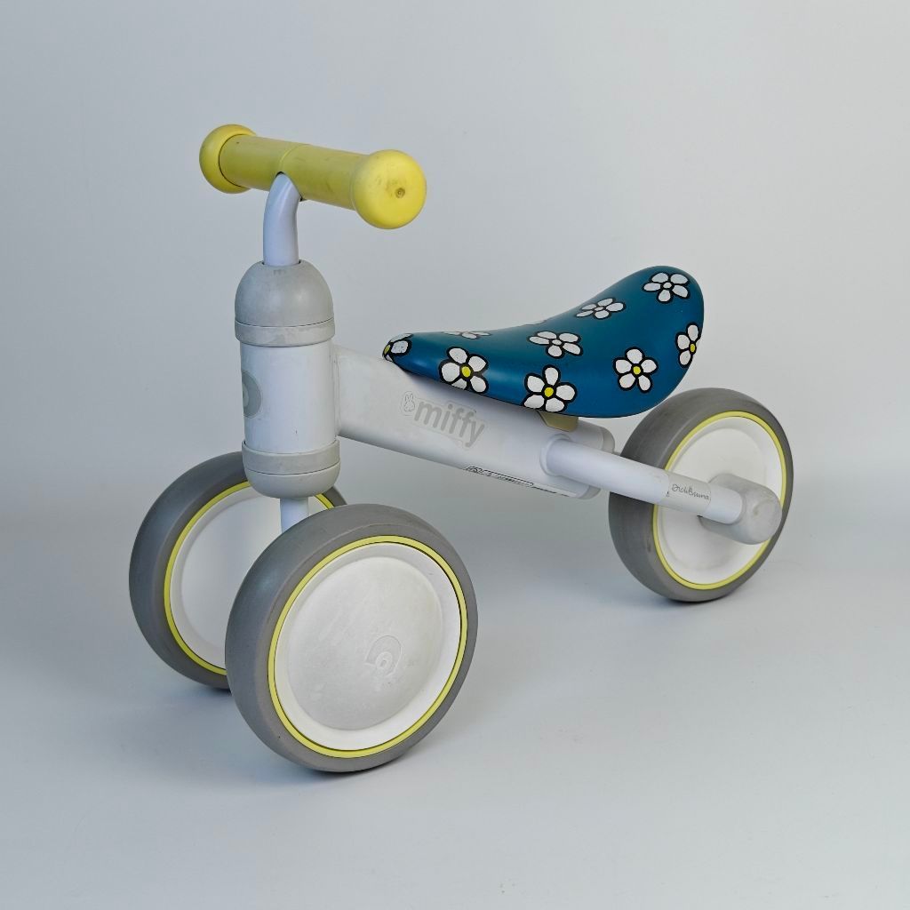 ขาไถ D bike mini Plus ลาย Miffy (D-bike mini) มืองสอง