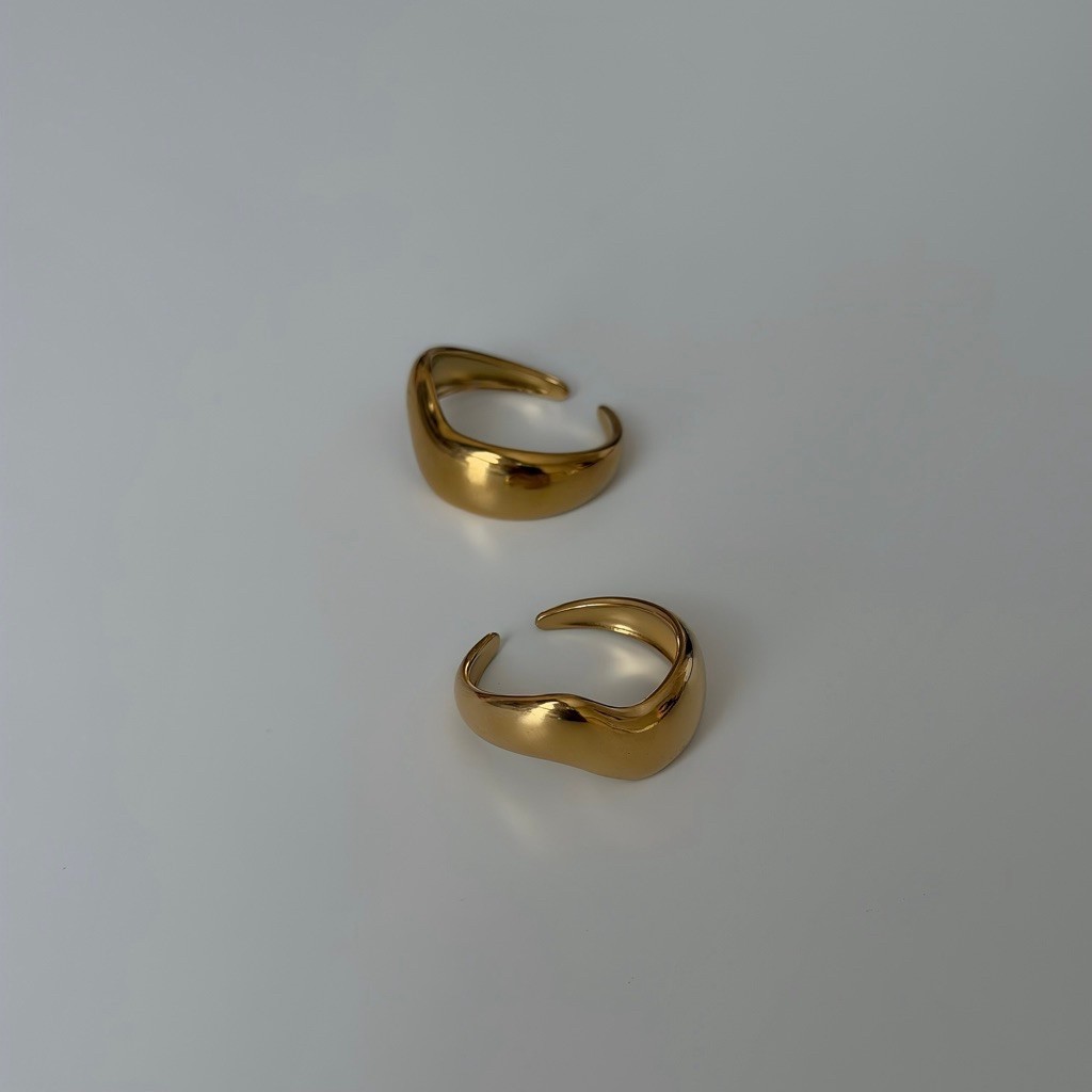 gigaglam curve ring | แหวนสแตนเลสตีล