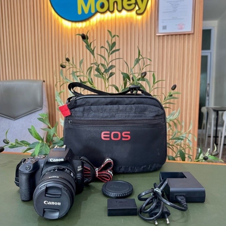📸 กล้อง Canon EOS 200D Mark II สีดำ พร้อมเลนส์ Canon EF-S 18–55mm f/4–5.6 IS STM **มือสอง**