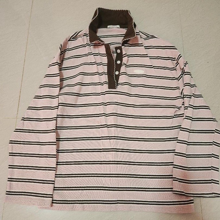 ส่งต่อเสื้อ dailylook.sm สภาพดี น่ารักมาก freesize