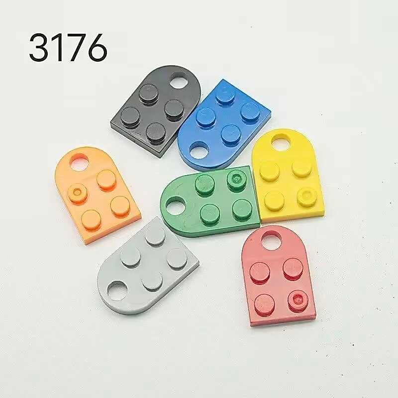 บล็อกตัวต่ออนุภาคขนาดเล็กเข้ากันได้กับ 3176 ชิ้นส่วนพิเศษ 2x2 ด้านเดียวรอบด้านข้างพร้อมรูจานหัวใจ มอค