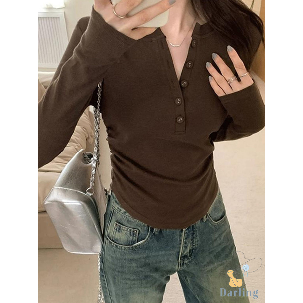 เสื้อยืดแขนยาวคอวี สวมใส่ได้หลากหลายโอกาส ใส่ไปทำงานหรือออกไปช็อปปิ้ง