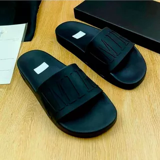 พร้อมส่ง : รองเท้าแตะ Amiri เท่แบบมีสไตล์ เบา ใส่สบาย