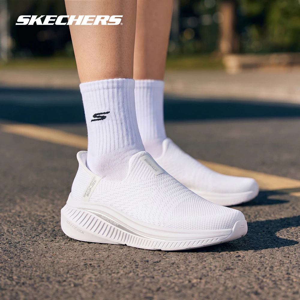 Skechers สเก็ตเชอร์ส รองเท้าผู้หญิง Women Slip-ins GOwalk Max Cushioning Arch Fit Walking Shoes - 125586-WHT (latest)